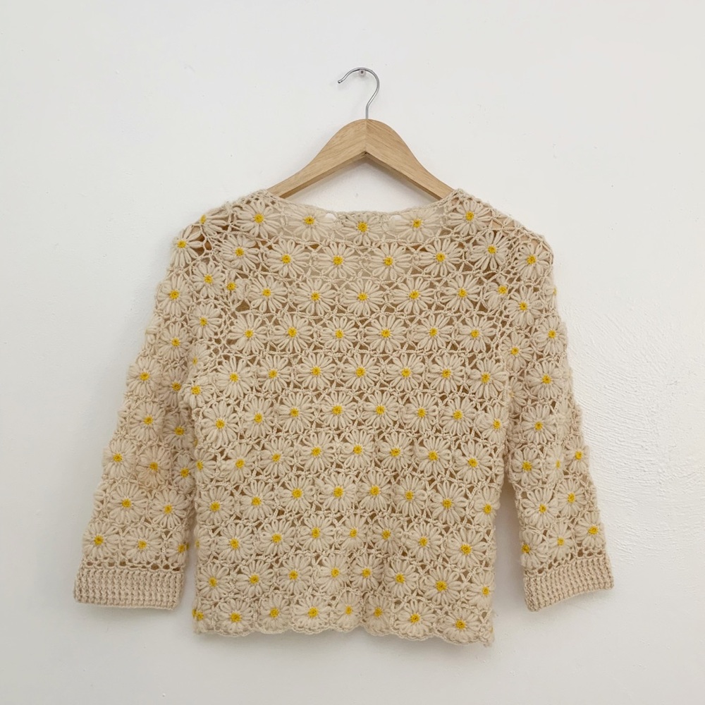 SOLD Vintage Knit Crochet Daisy Cardigan Sweater - Picture 11 of 13